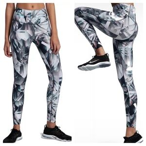 Nike Power Legend Training Legging S Small 861422-010 Black Botanical‎ Fresh